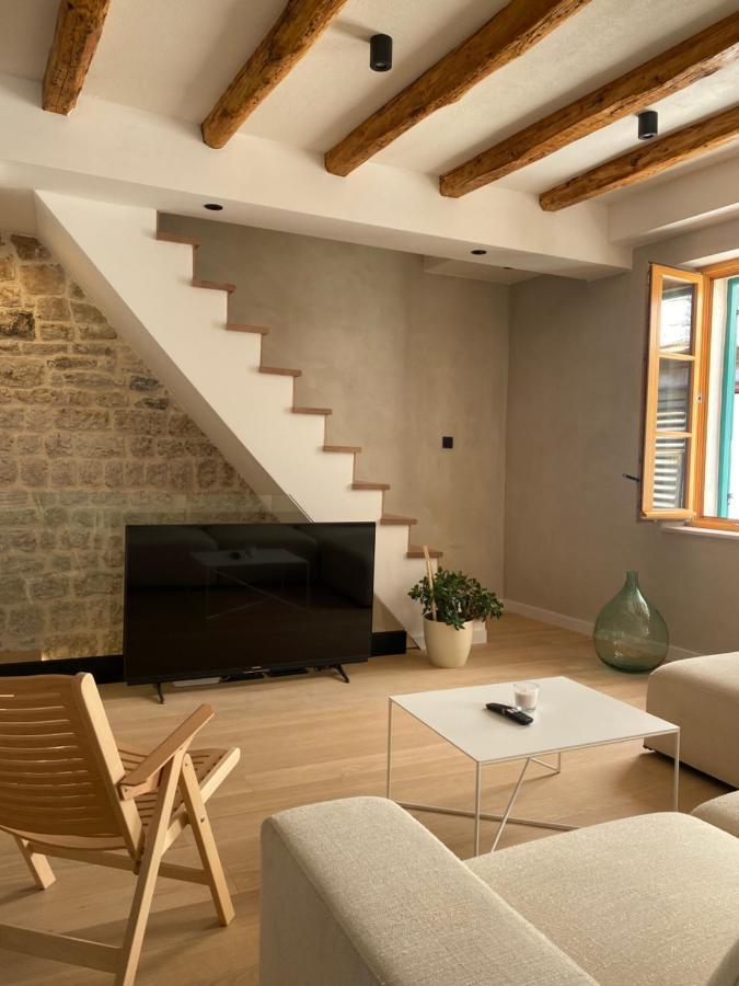 Ancient&Modern Appartement Šibenik Buitenkant foto